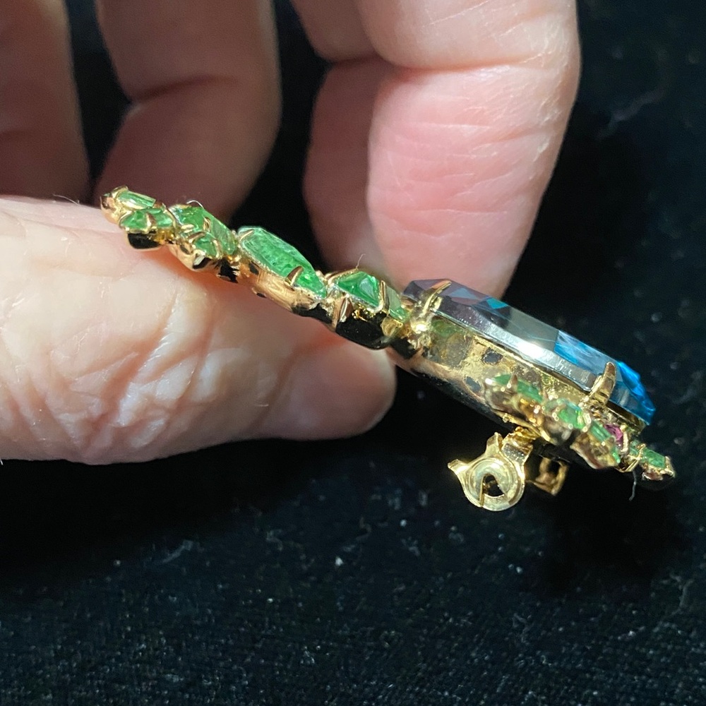 Colorful vintage Frog Brooch with Blue and Green crystals - Picture 10 of 10